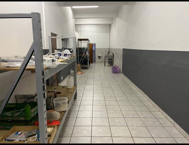 2,000M² WAREHOUSE FOR SALE IN TROYEVILLE